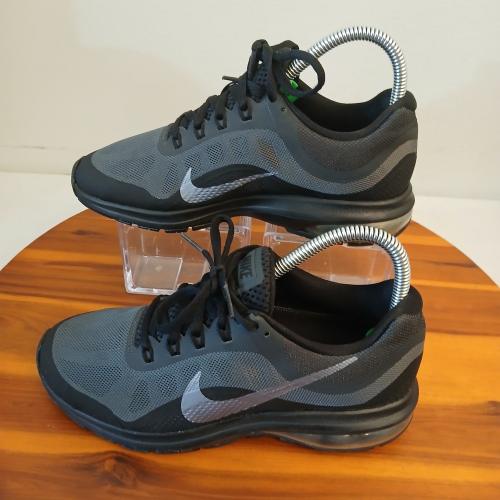 Nike Air Max Dynasty 2 Women 6.5 Black Running Shoes Sneakers 852445-001